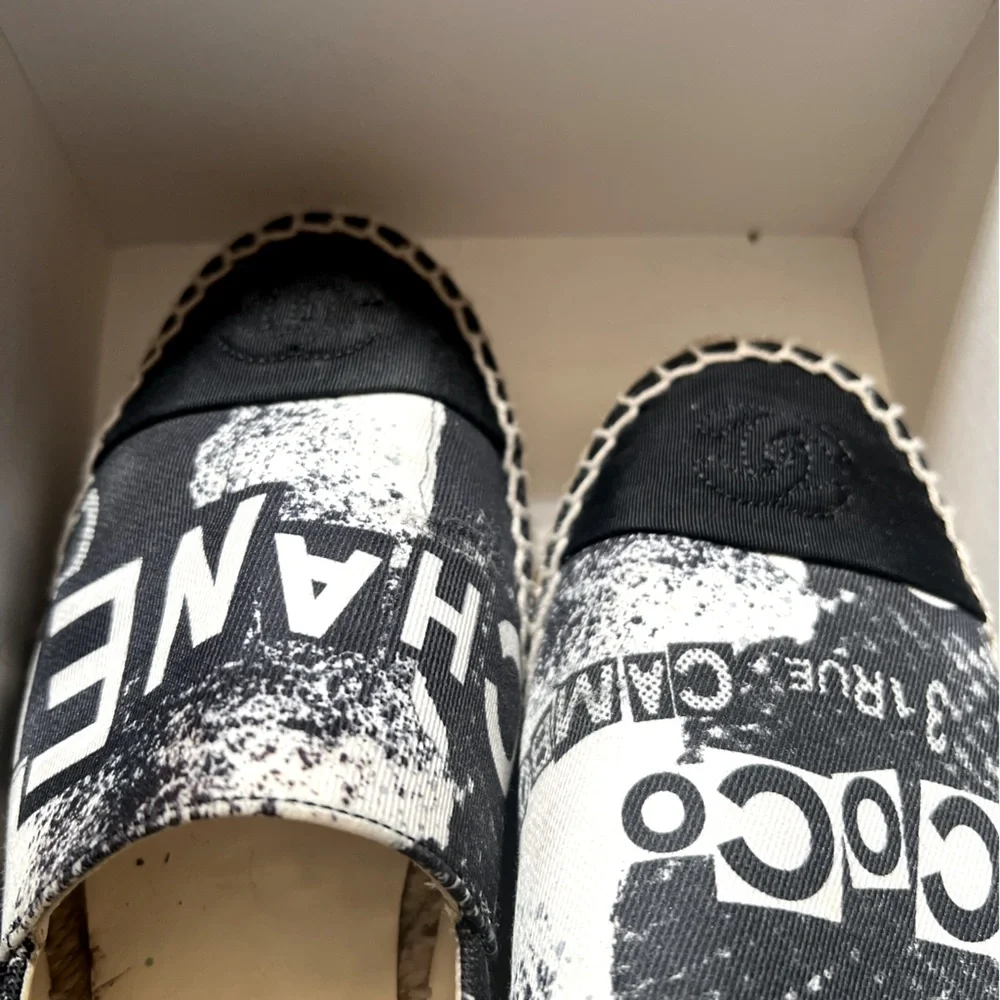 CHANEL Printed Canvas Grosgrain Espadrilles - Picture 3 of 11